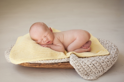 newborn baby photographer