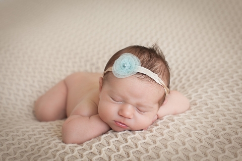 newborn photos on tummy