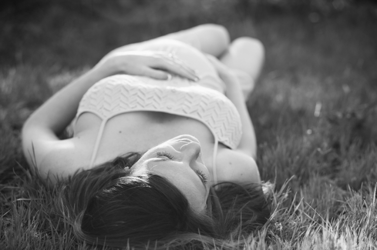 grapevine lake maternity photos