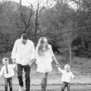 outdoor family portraits in dallas fort worth tx
